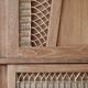 Armoire en bois et rotin