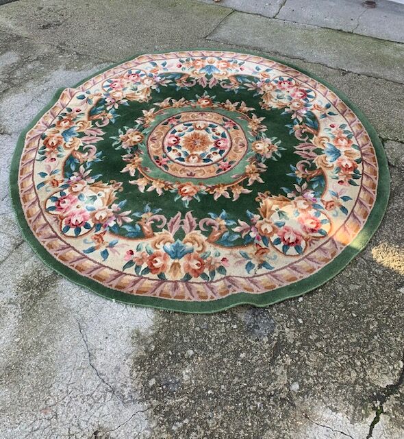 Vintage round rug