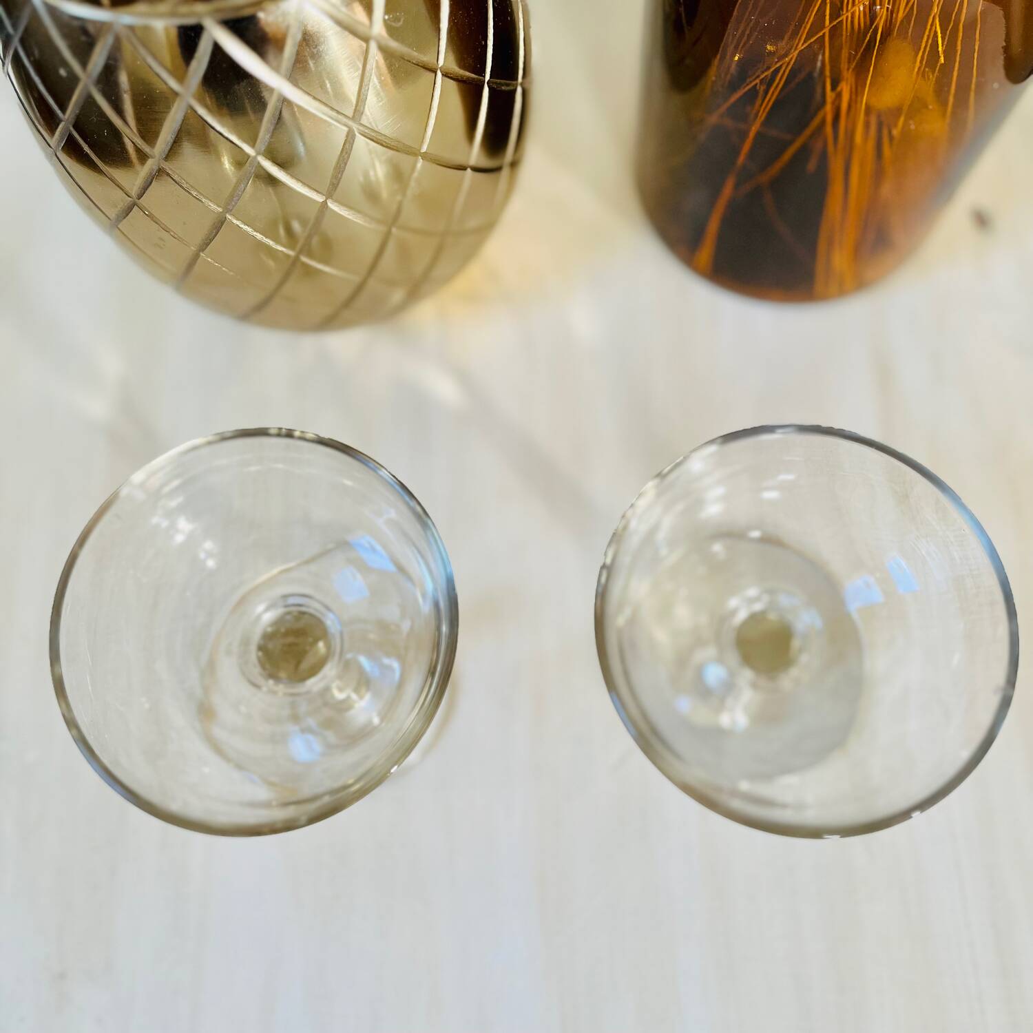 Set of 2 old champagne glasses