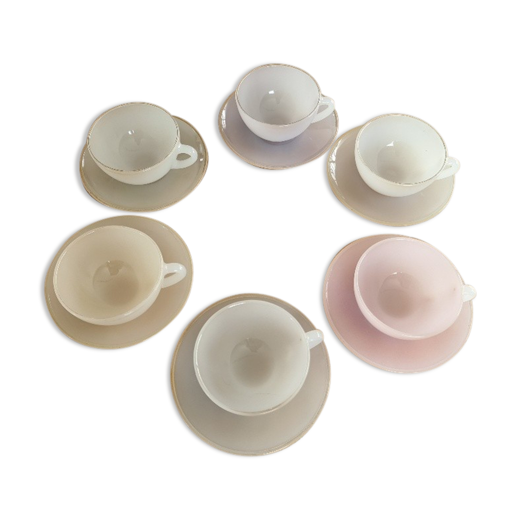 Service à moka opaline irisé couleur 4 tasses 4 sous tasses Rose Modèle