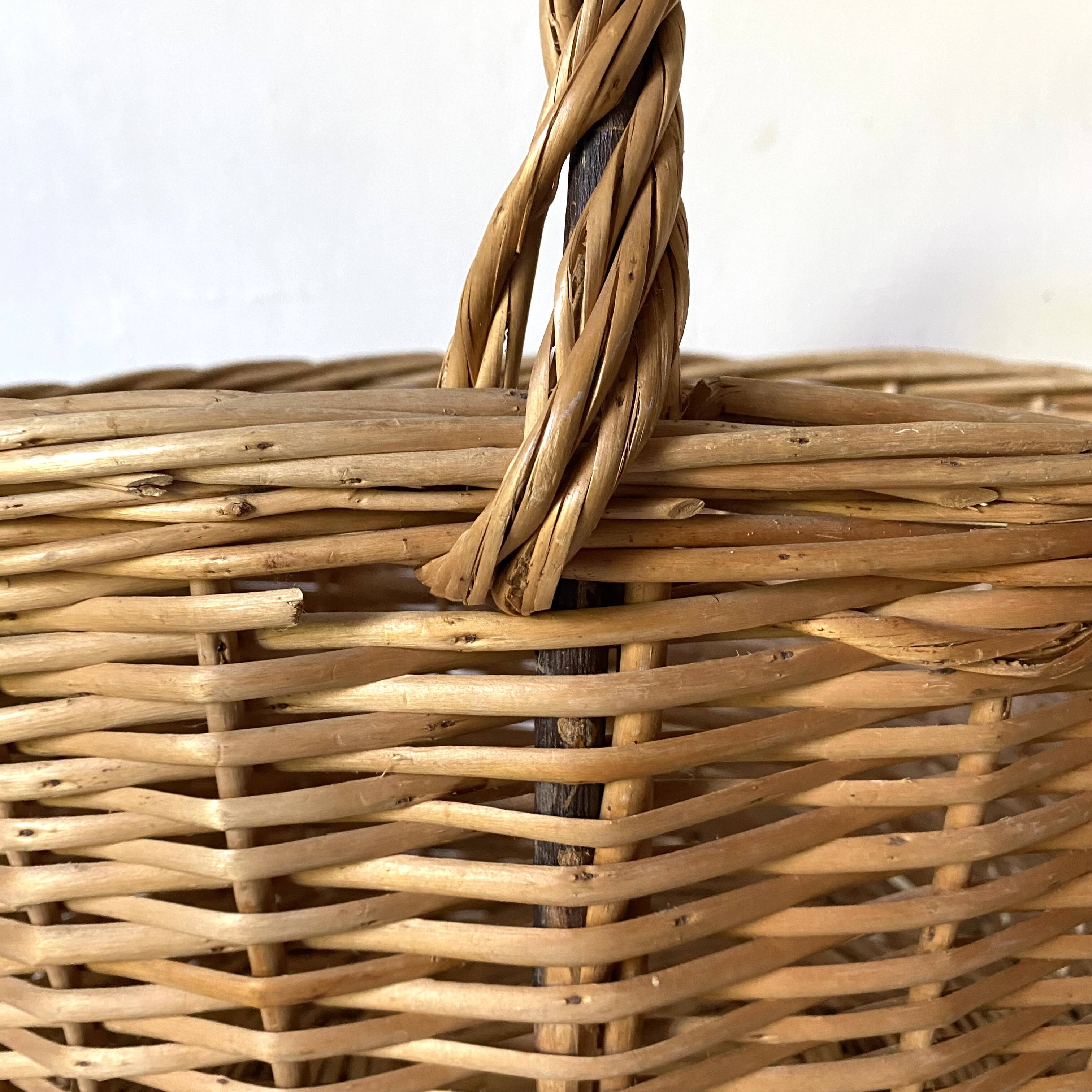 Woven wicker basket