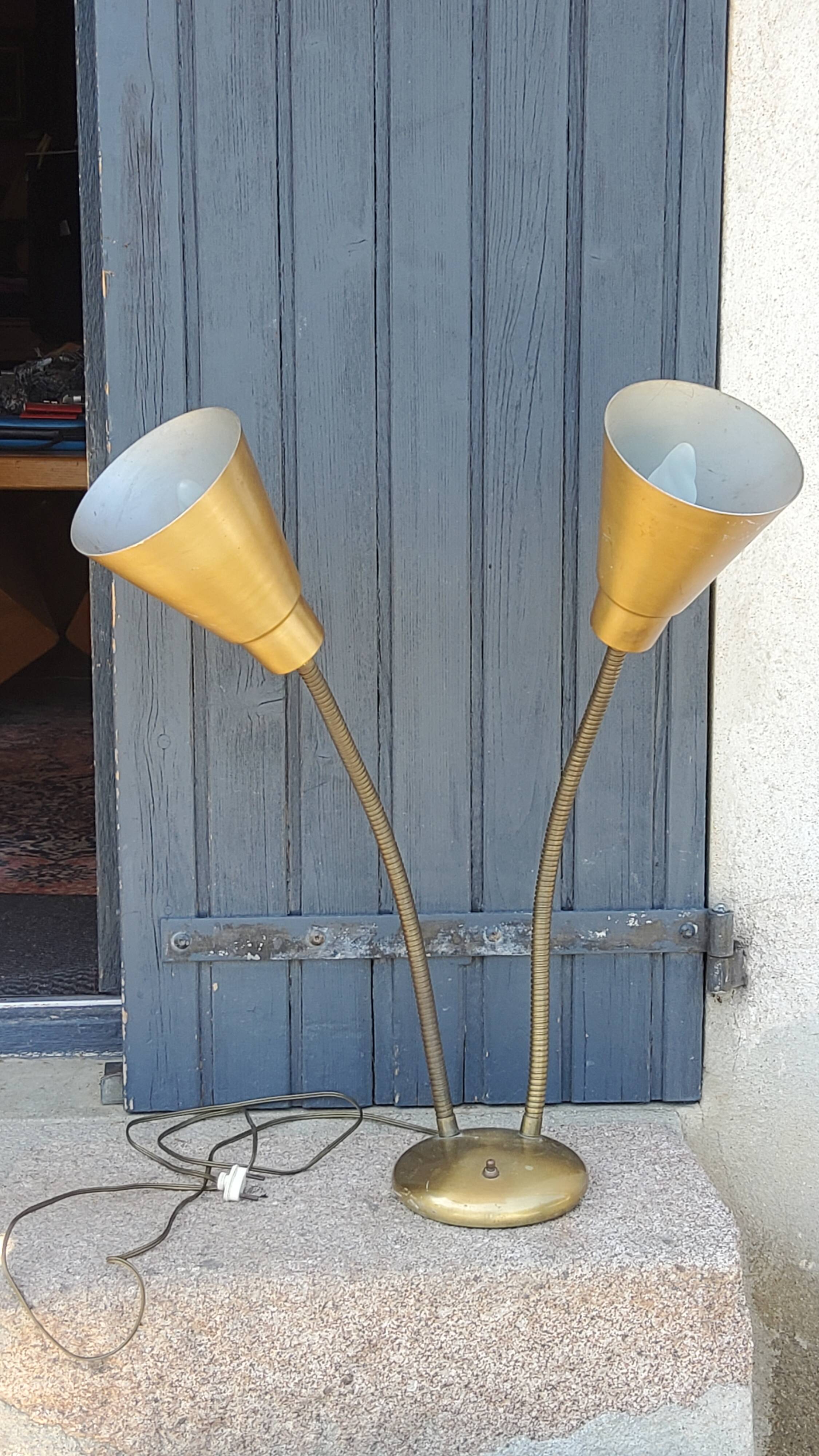 Designer desk lamp in gold metal 2 flexible arms from the 70s