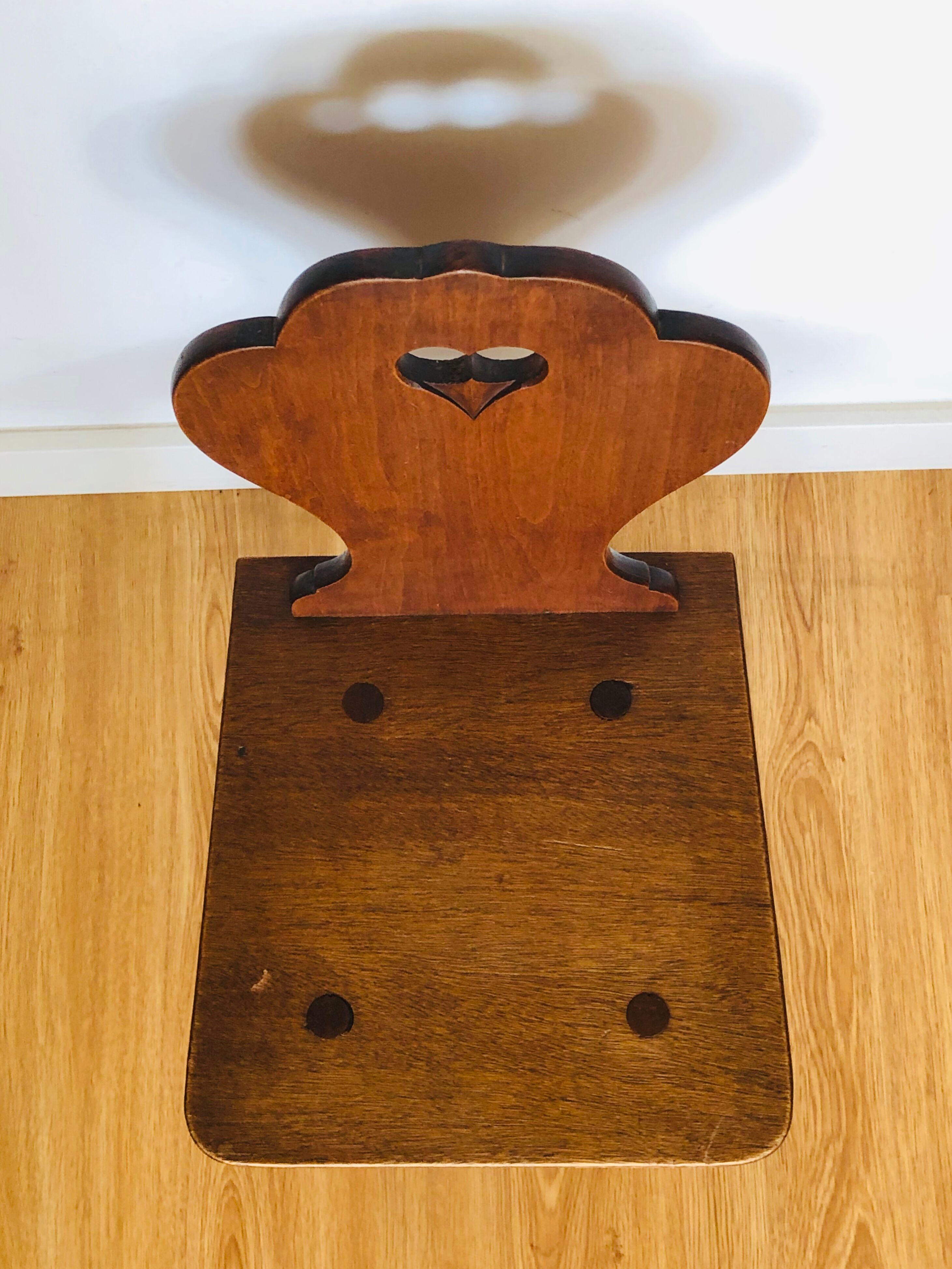 Alsatian child chair