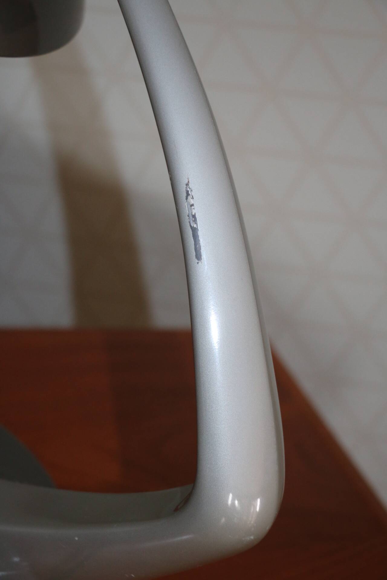 Metallic grey desk lamp FASE