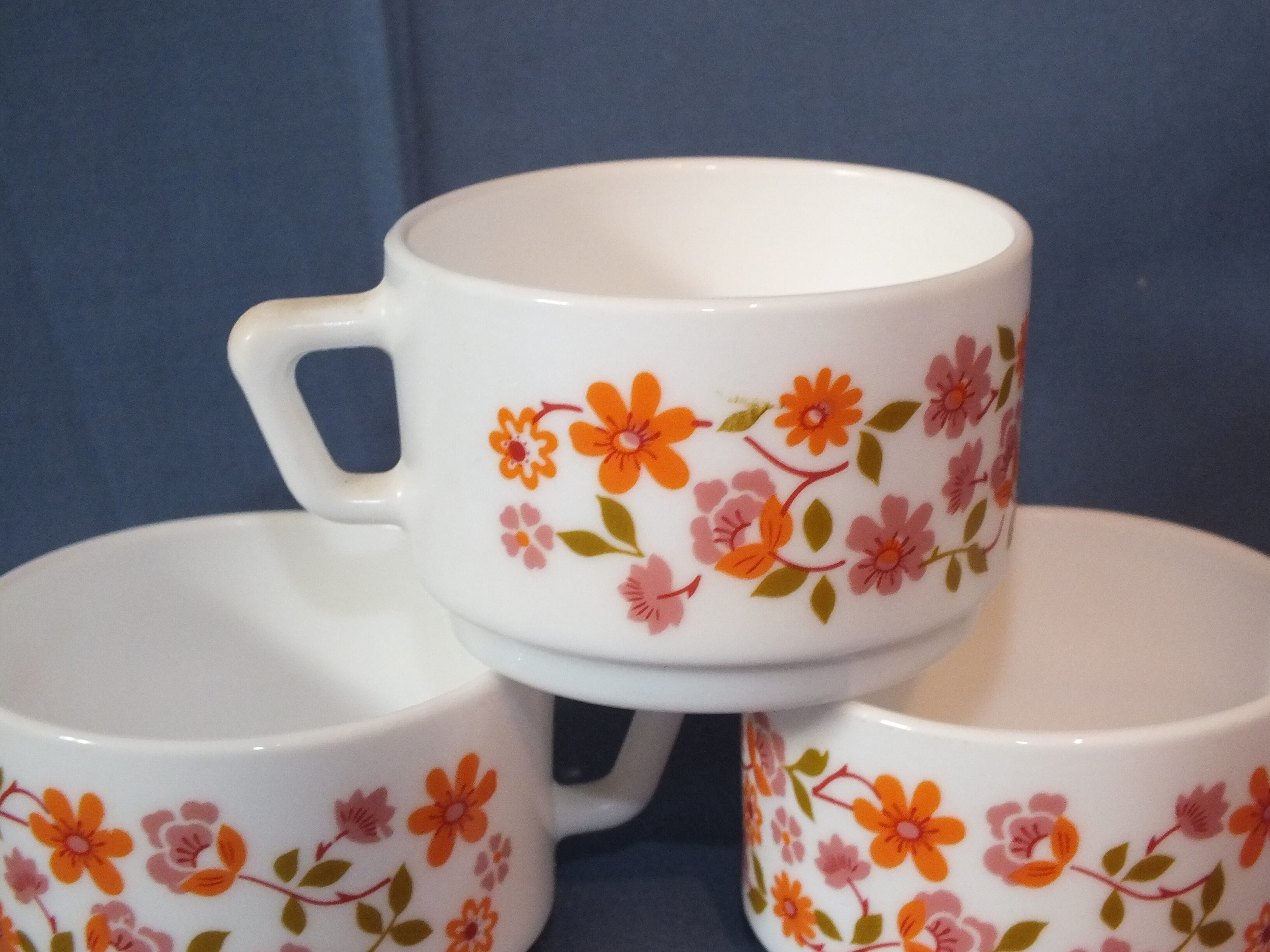 4 coffee cups Arcopal, 1970 Scania flowers
