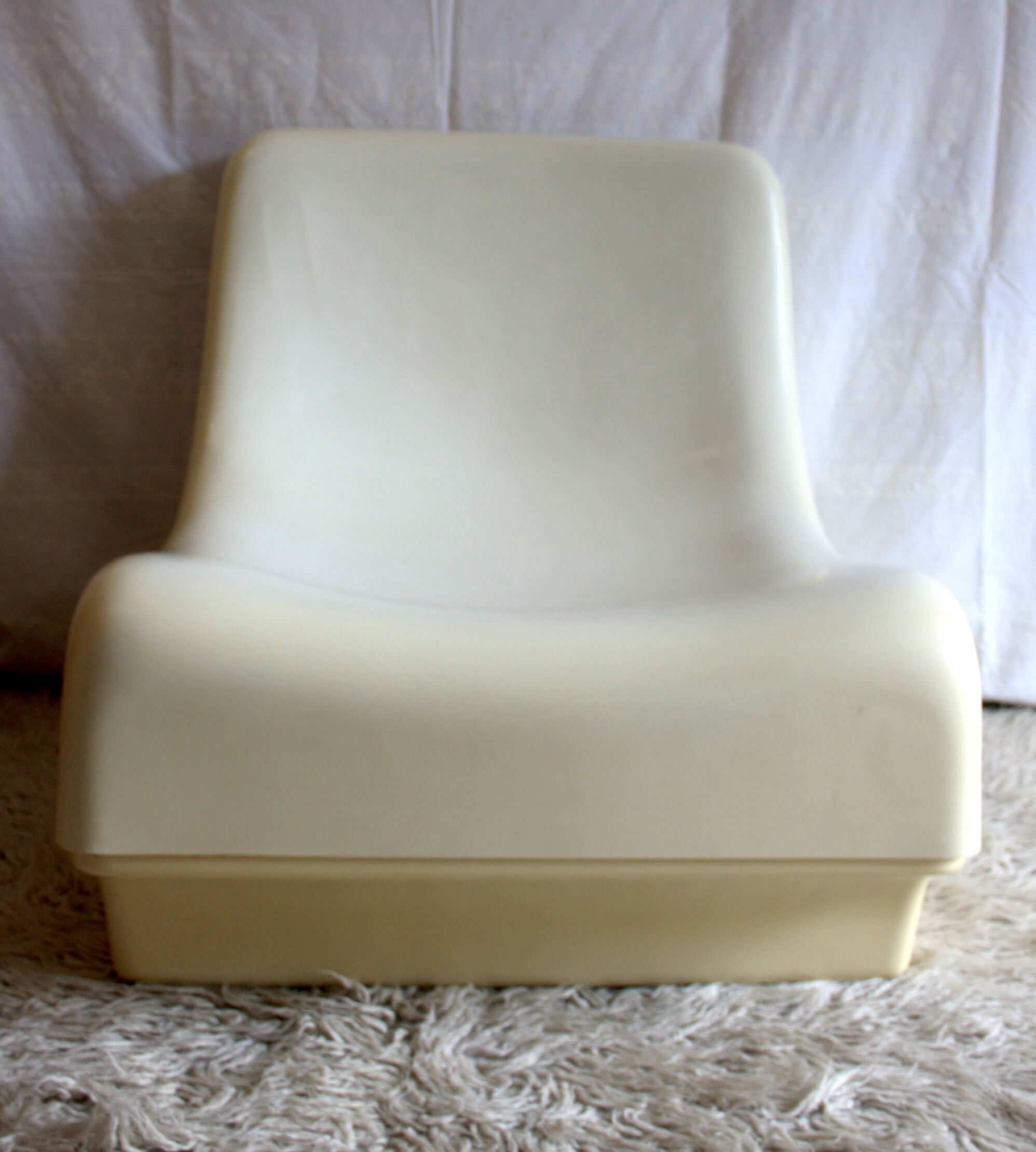 Space Age design chairs - circa 70