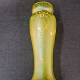 Vase en verre daté 1717