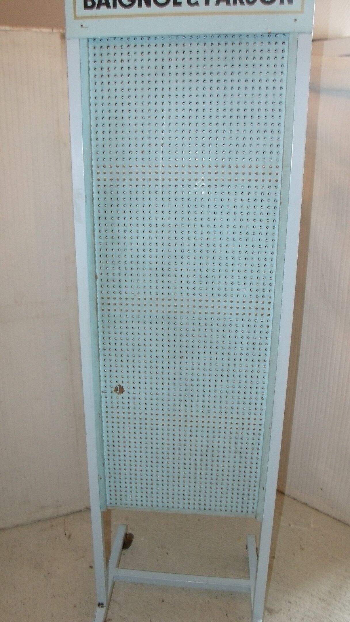 Rolling industrial metal display stand