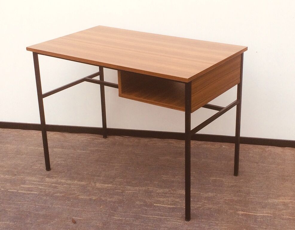"Junior" desk by Pierre Guariche for Meurop 60