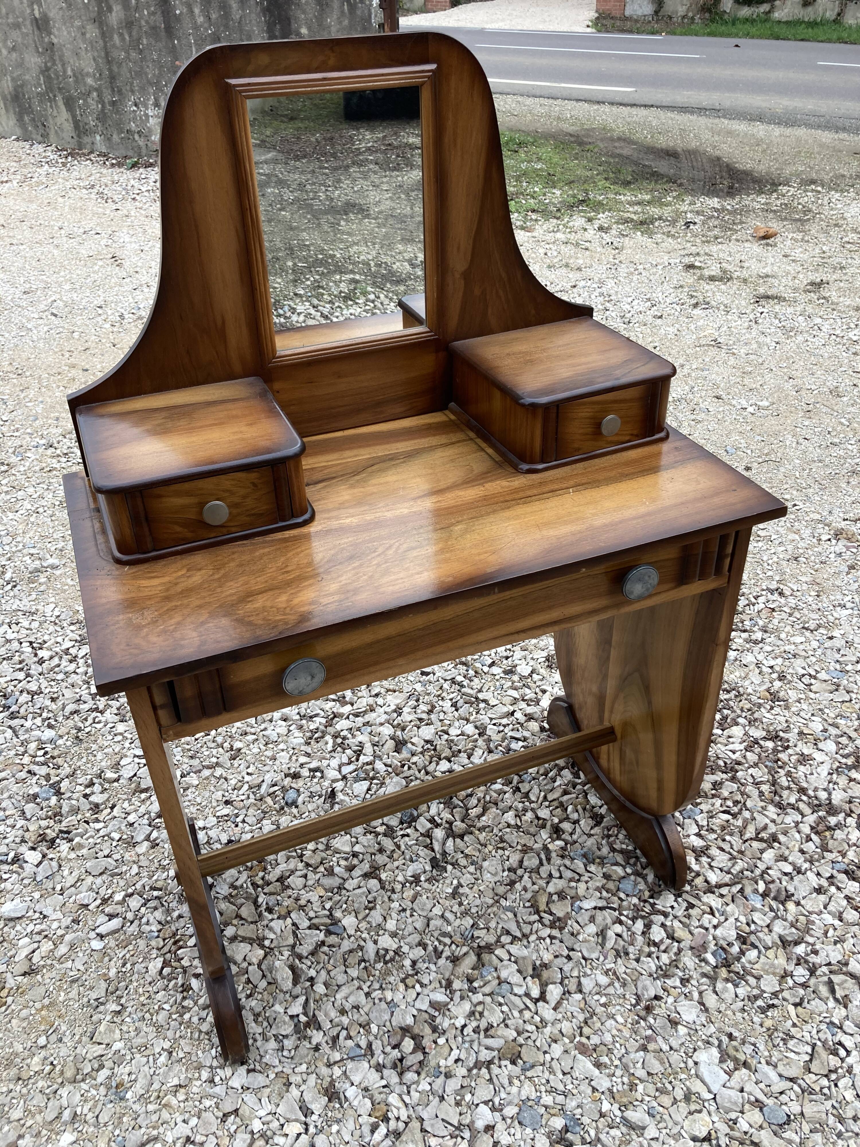 Art Deco dressing table