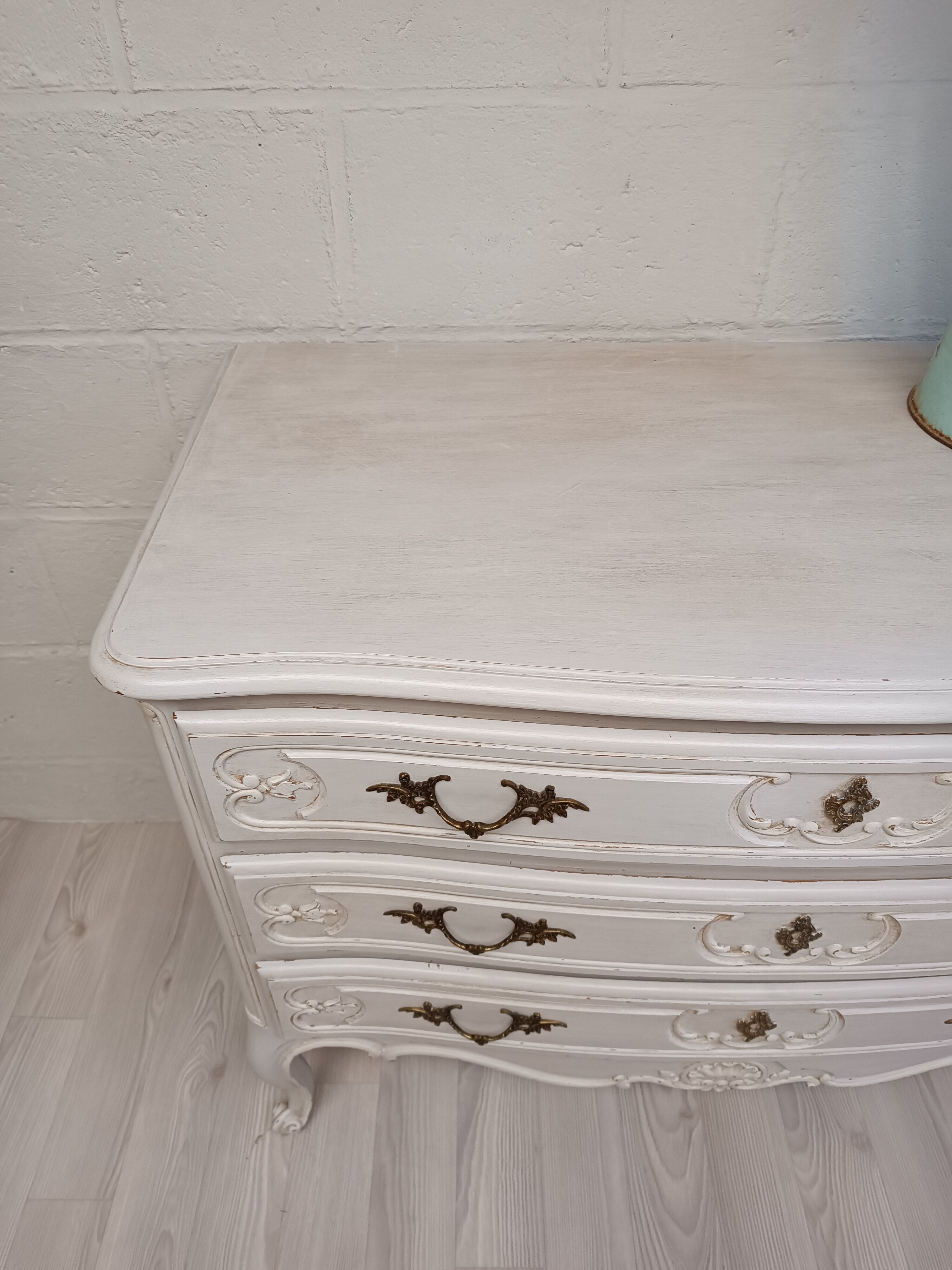 Patinated white chest of drawers