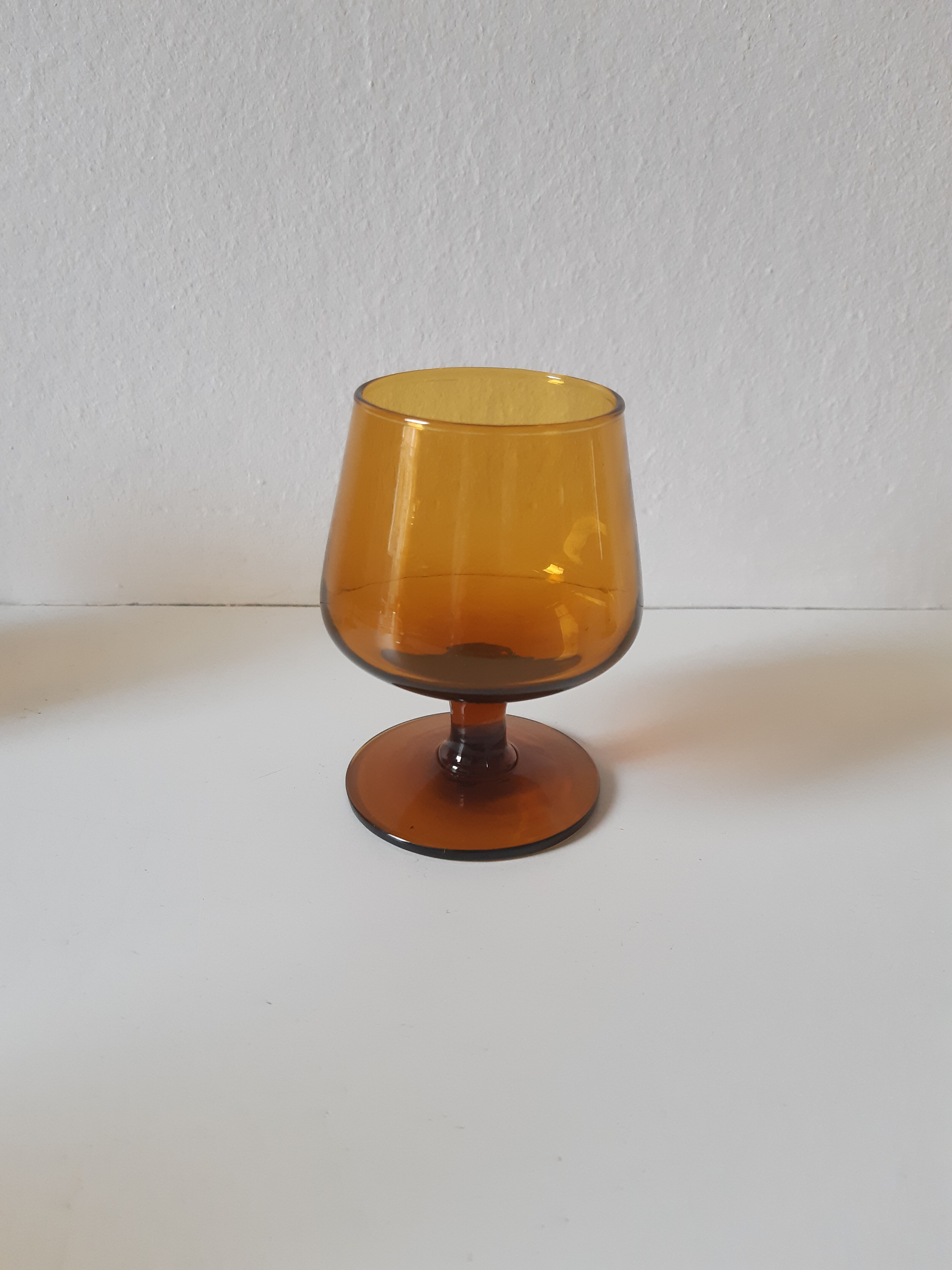 Set of 5 vintage amber liquor glasses