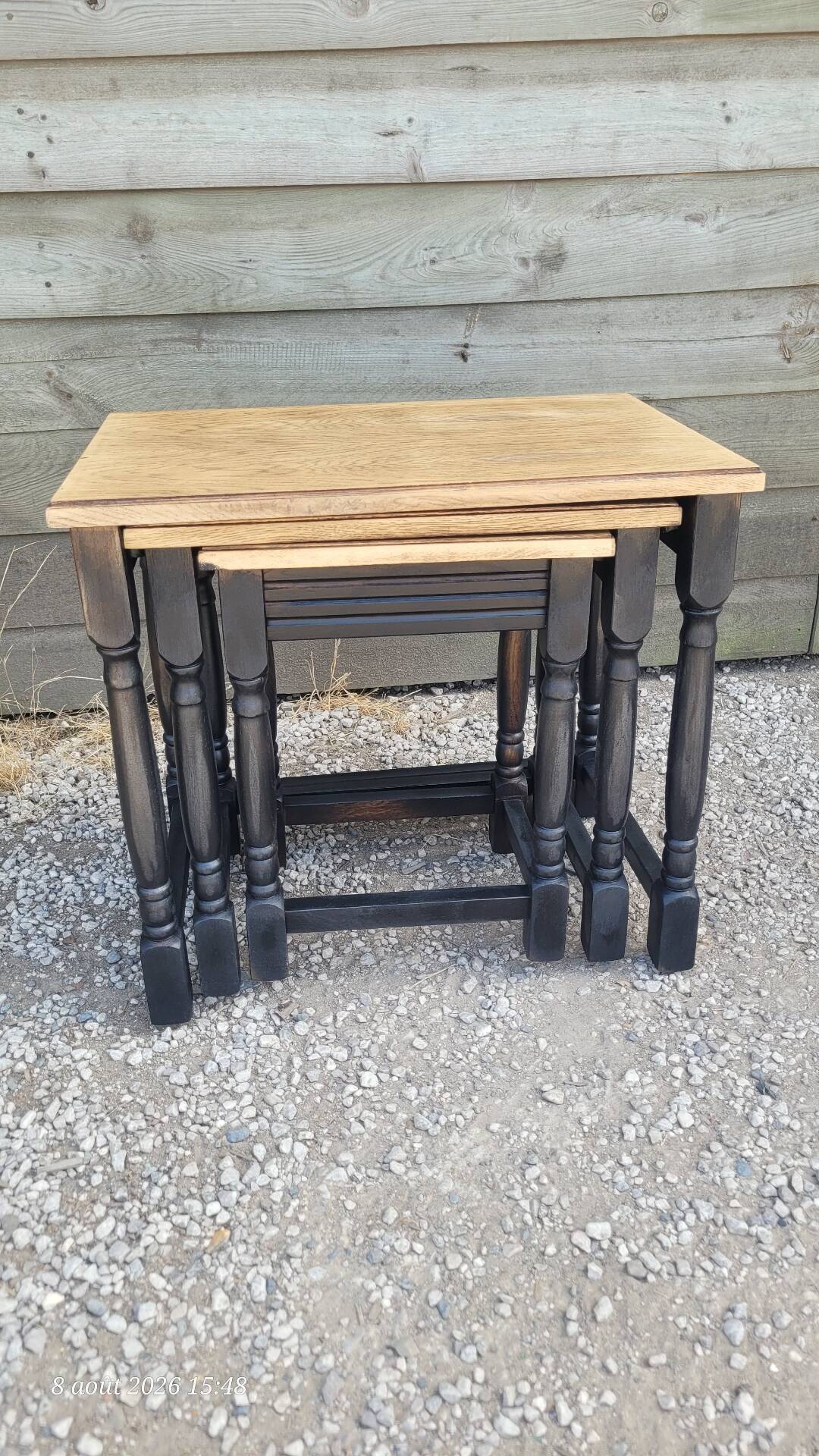 Tables gigognes en bois