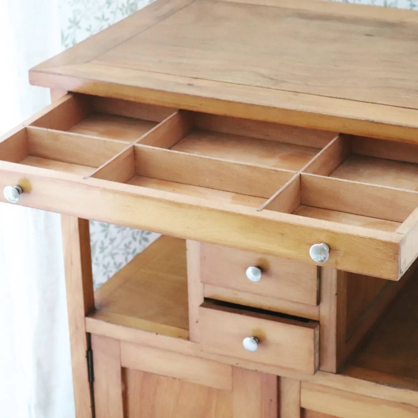 Vintage wooden console craft furniture