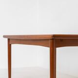 Extendable dining table by Skøvby Møbelfabrik