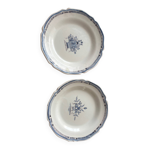 Paire de plats en faience