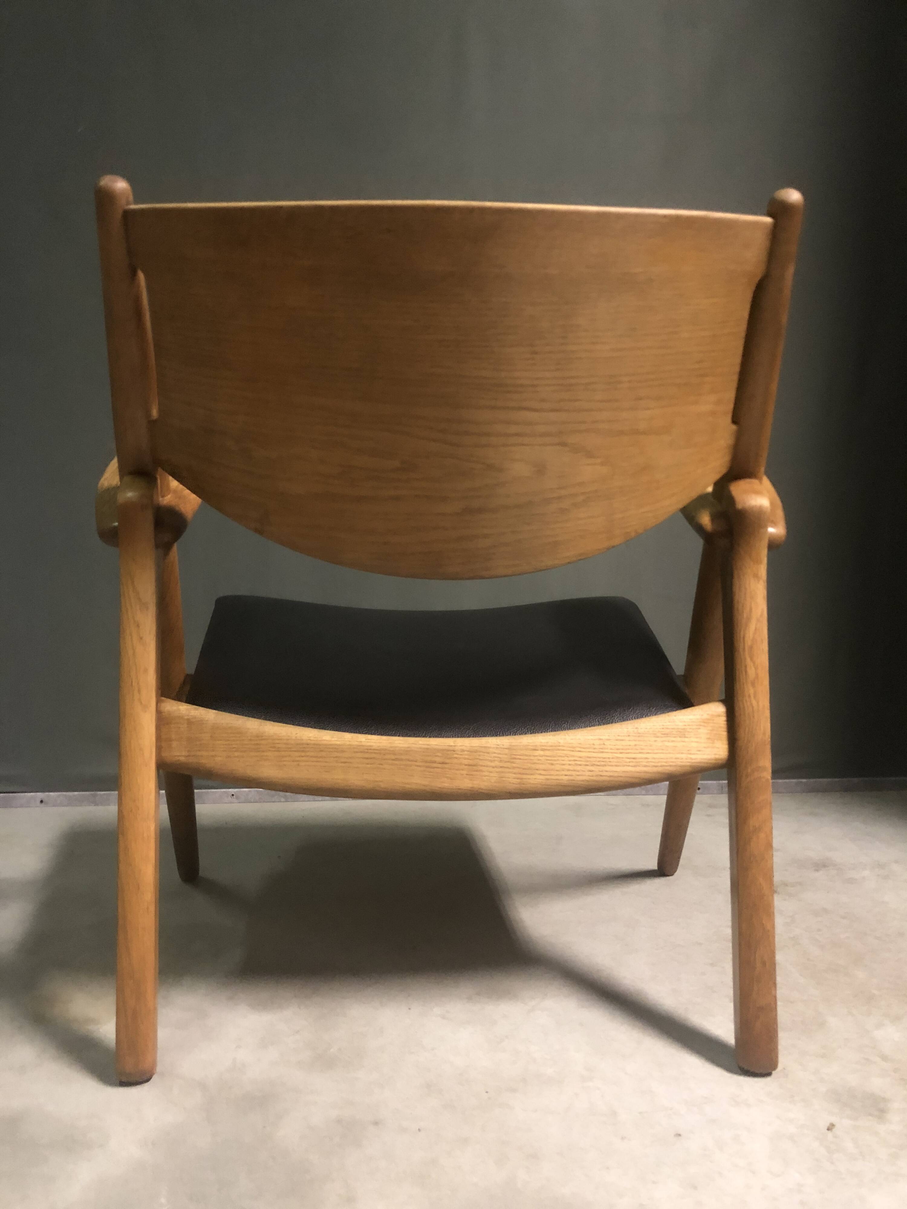 CH28 Sawbuck Lounge Chair by Hans Wegner for Carl Hansen & Søn, 1950s