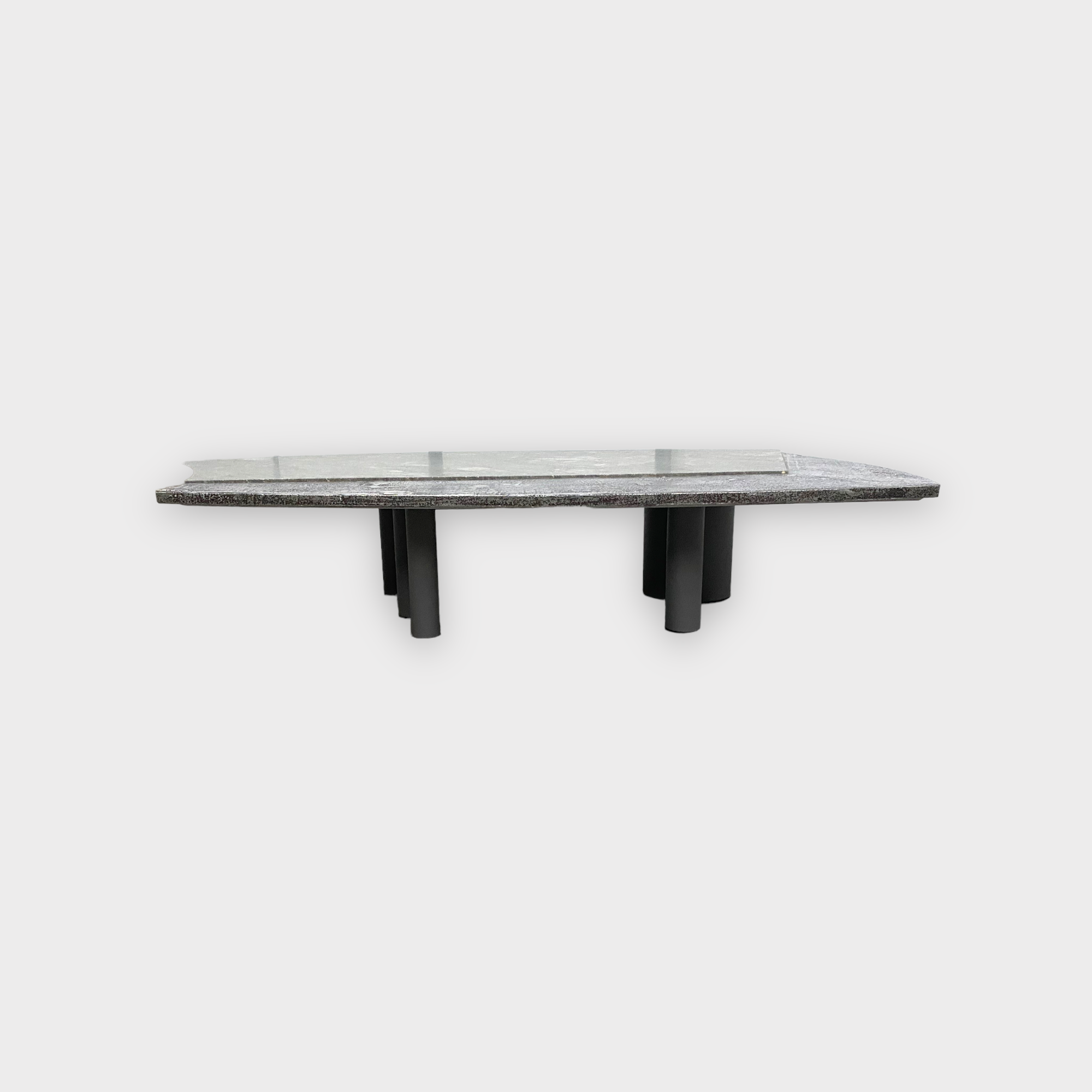 Table basse brutaliste en marble & fer de pia manu, années 1990