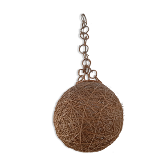 Vintage string suspension