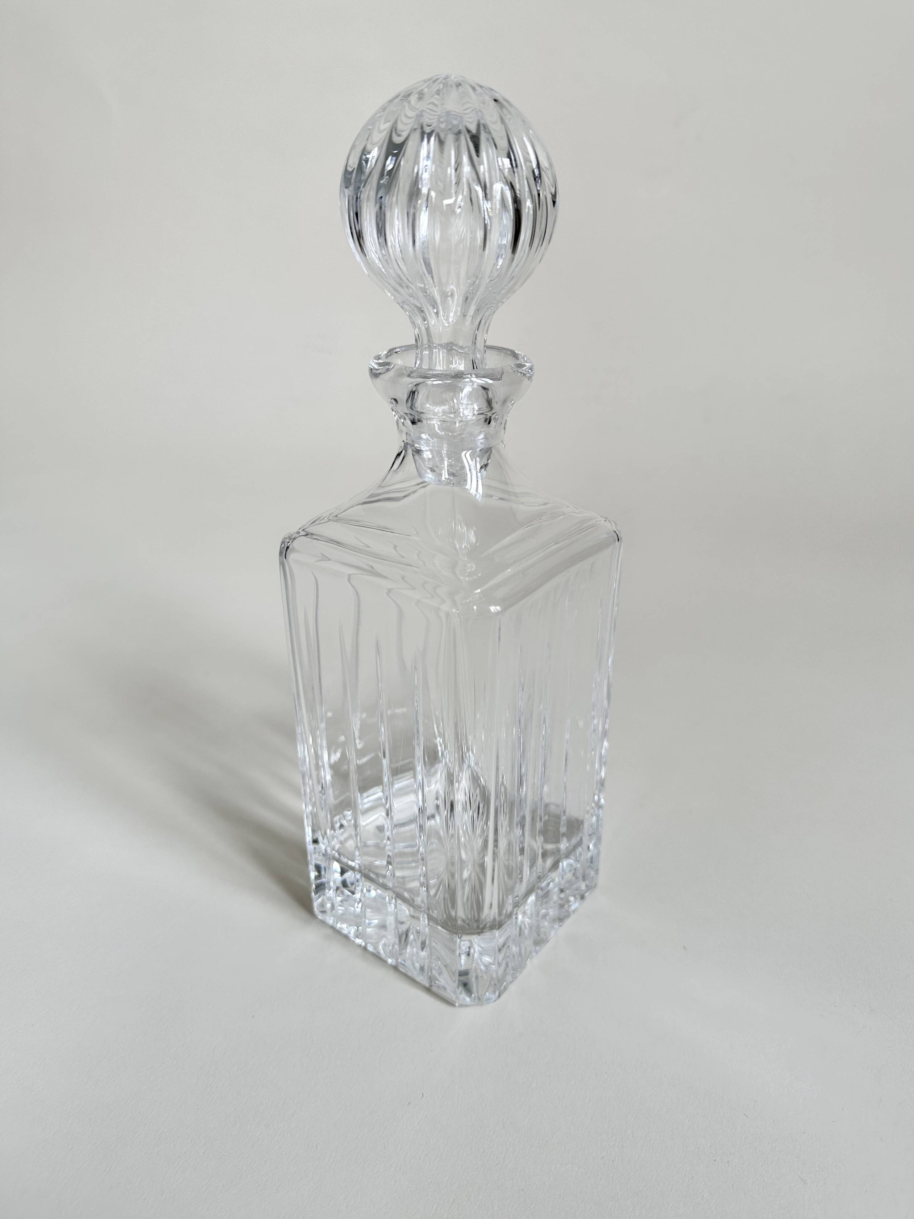 Thick glass whisky carafe