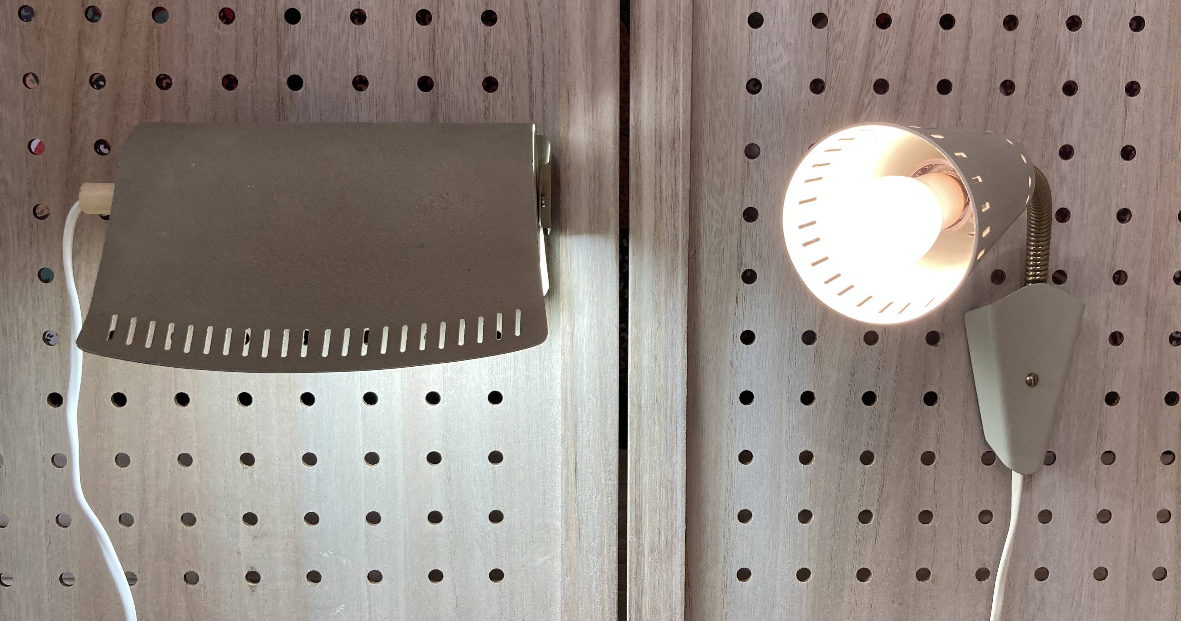 Paire d'appliques modulables design scandinave 1950.