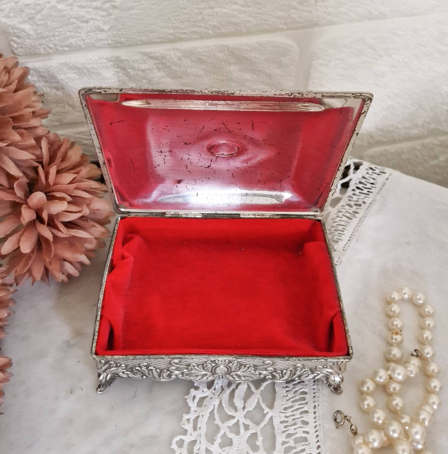Vintage silver metal jewelry box