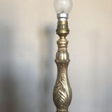 Pied de lampe de chevet joliement décoré