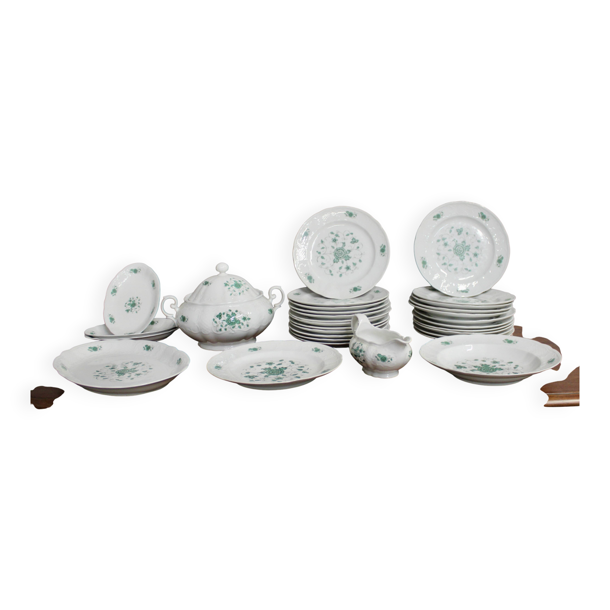 Seltmann Weiden Bavaria 31-Piece Porcelain Dinnerware Set