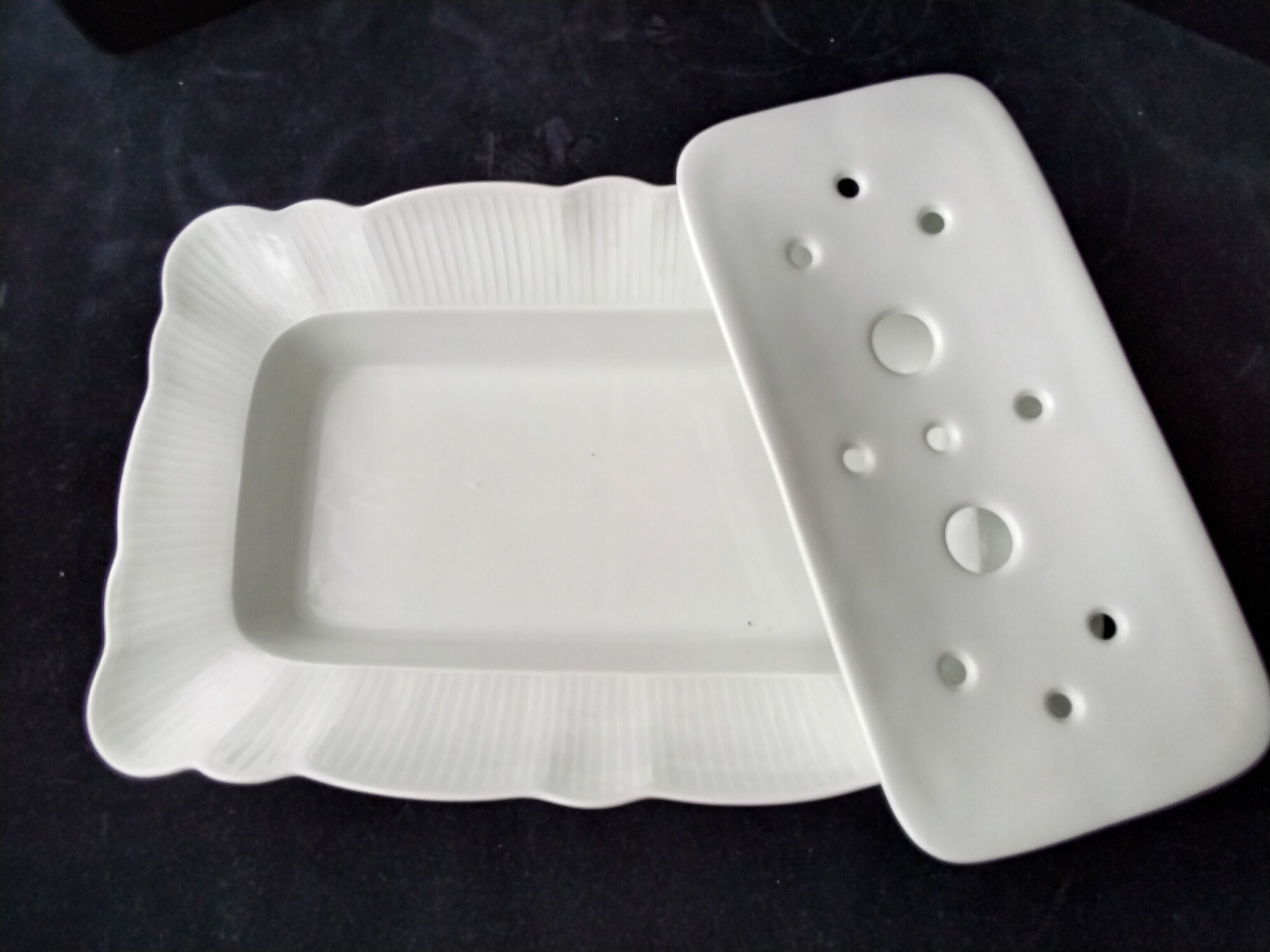 White porcelain asparagus dish Pillivuyt