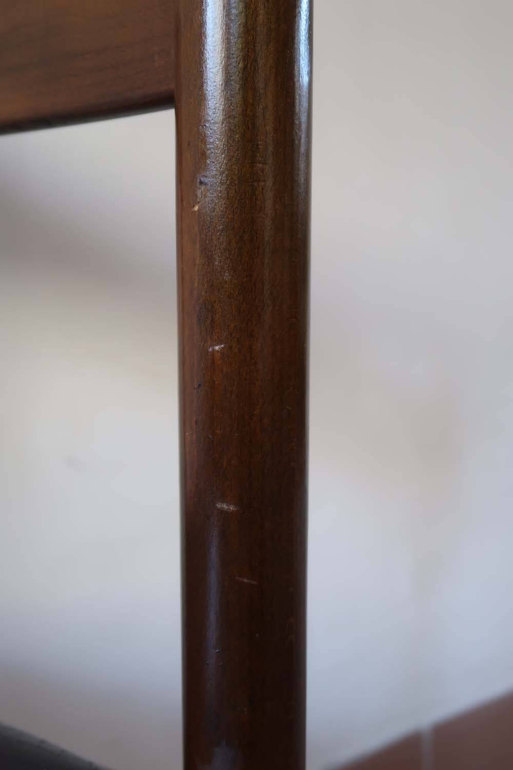 4 brutalist skai chairs (3 lots available)