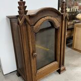 Armoire de poupée en chêne massif
