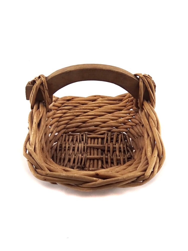 Panier en osier et bois