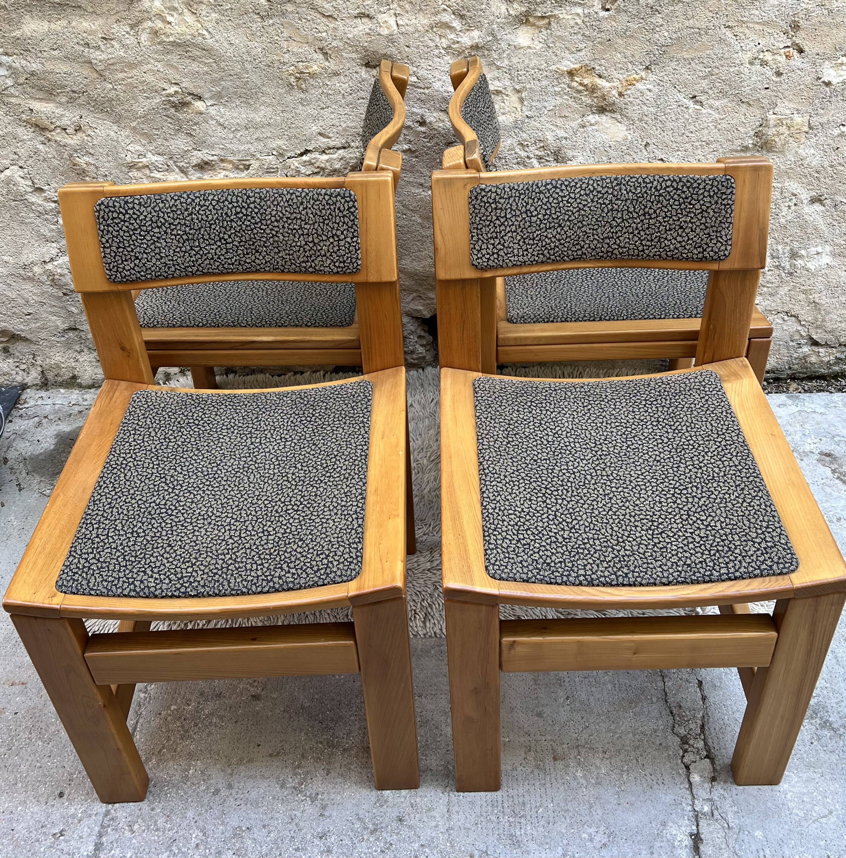 Set of 4 brutalist vintage chairs in solid wood and fabric