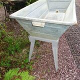 Zinc trough