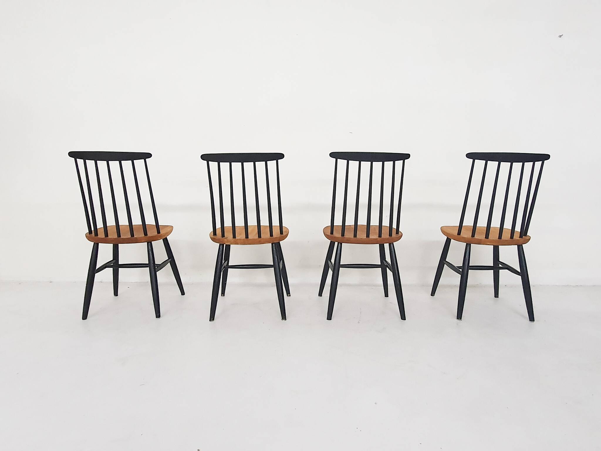 Set of four spindle back chairs, The Netherlands 1960's