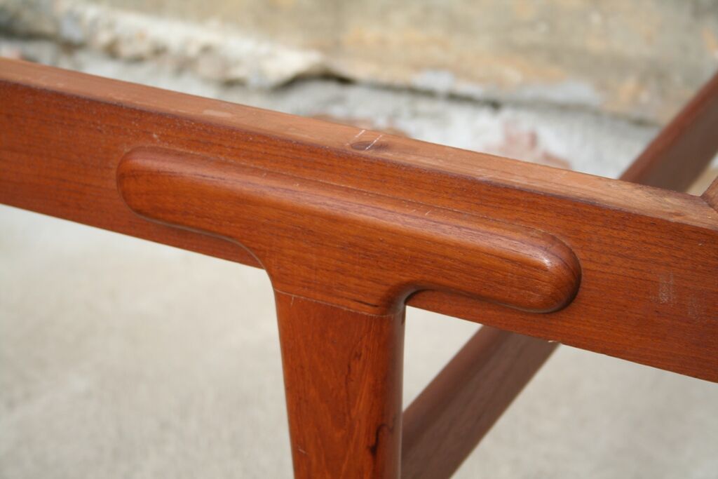 Ejvind A. Johansson scandinavian danish teak extendable dining table for Ivan Gern Mobelfabrik 60