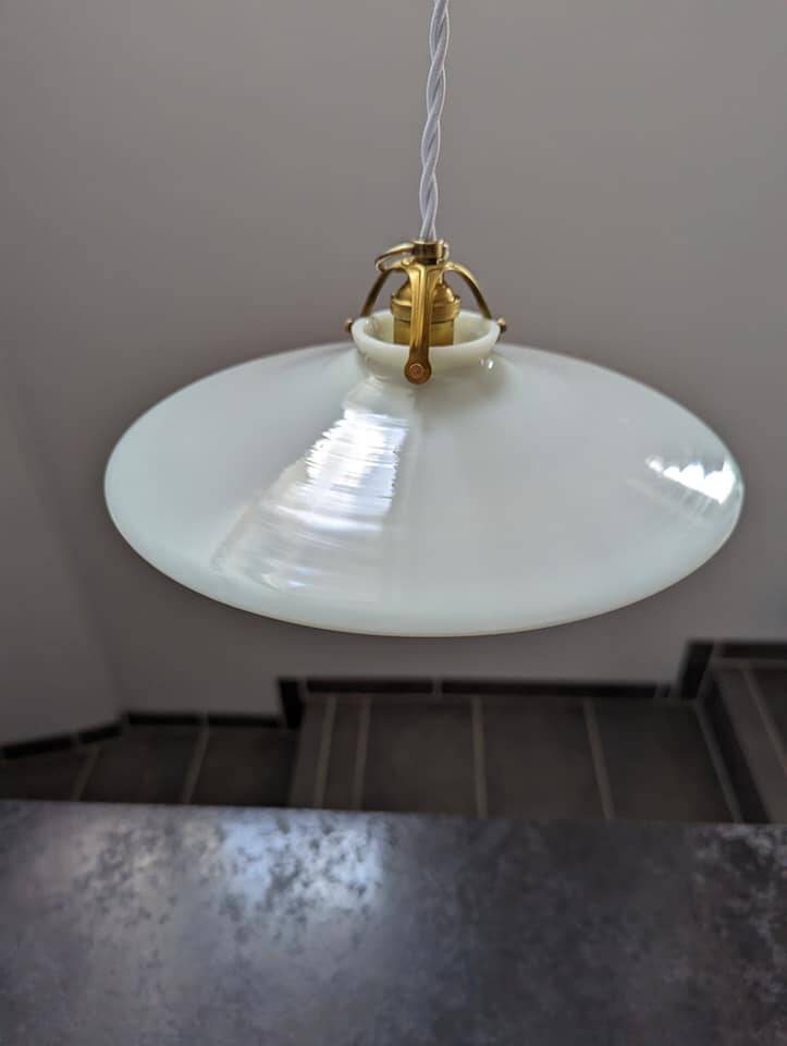 Old hanging lampshade in white opaline Art Deco 1930 Ø 25.5 cm