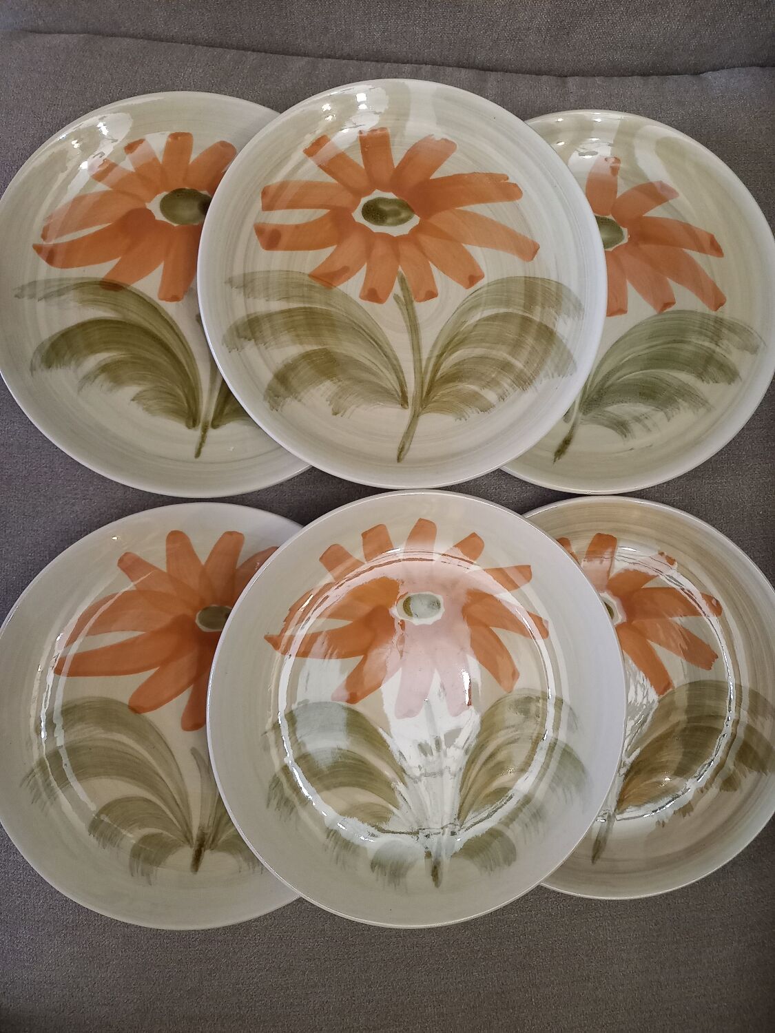 6 flat plates Saint Amand model Isis vintage 1960s 1970s