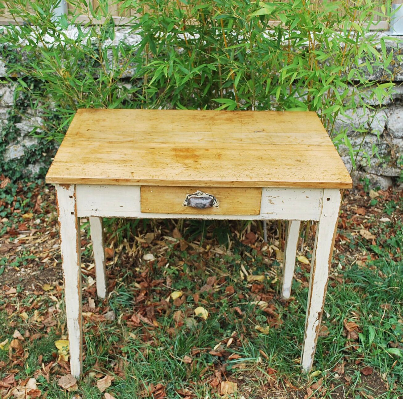 Farm table of the 50s