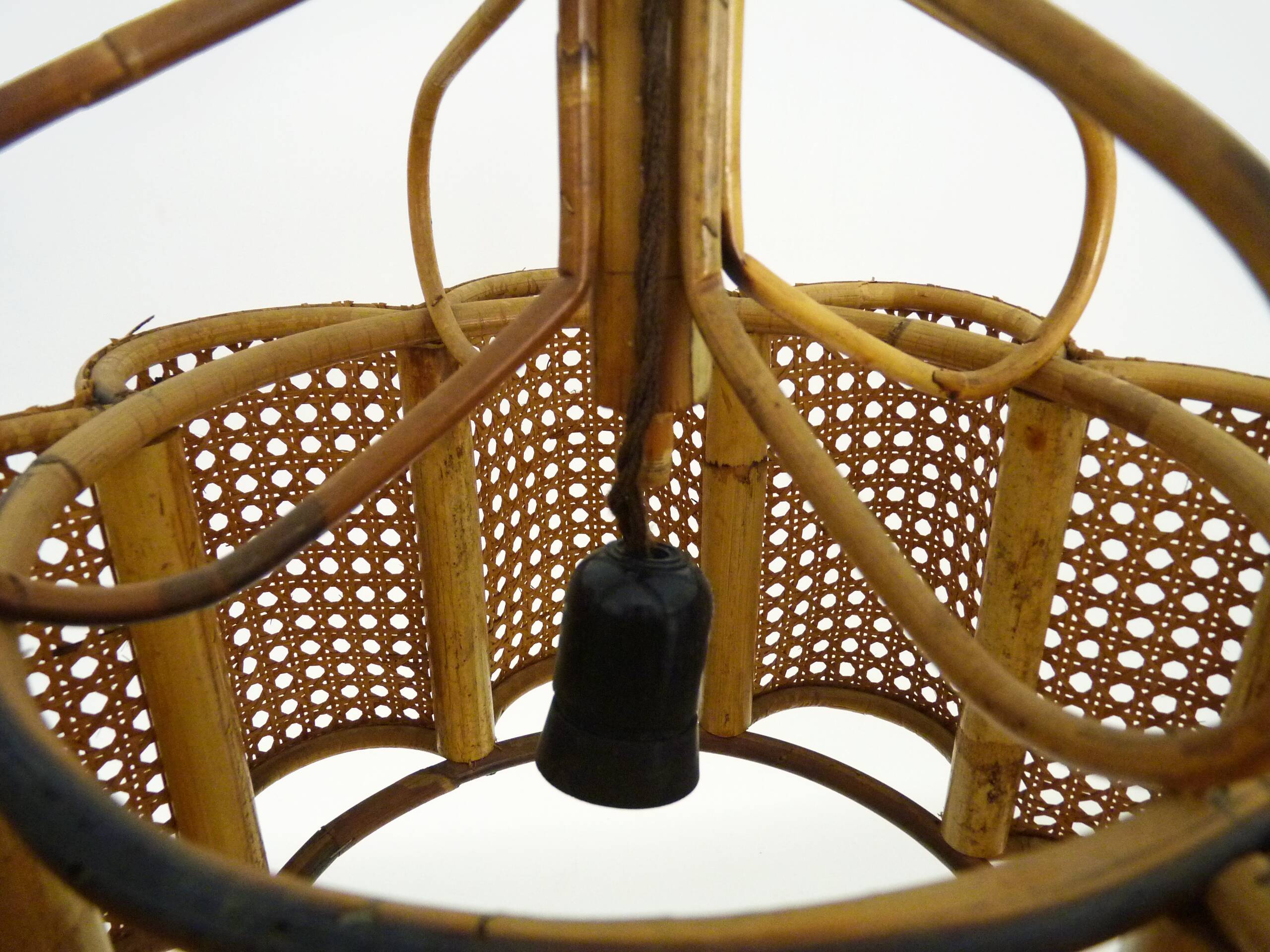 Ancienne suspension en rotin et cannage. Vintage années 60 70