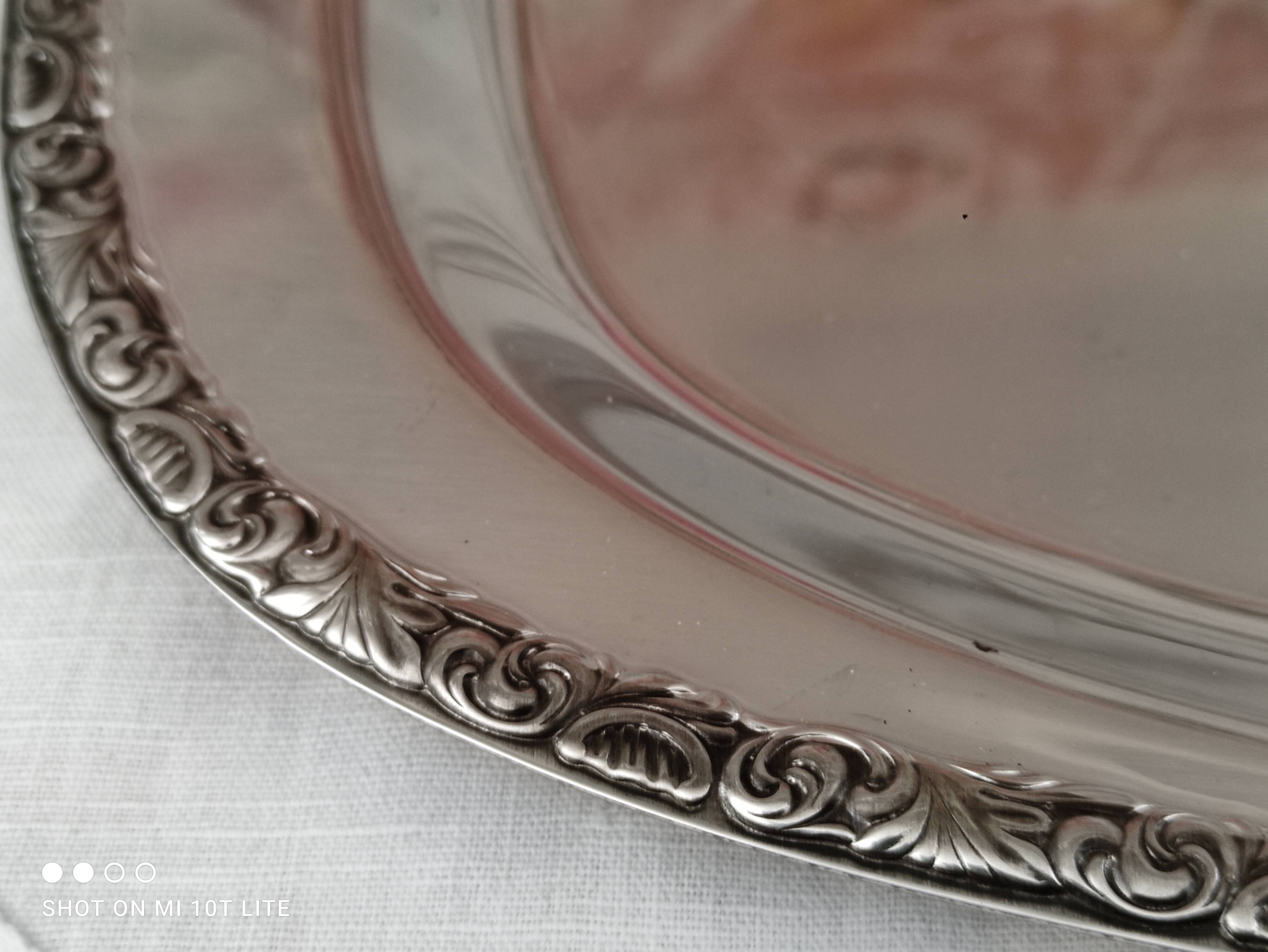 Small rectangular tray in stainless steel frieze of rinses