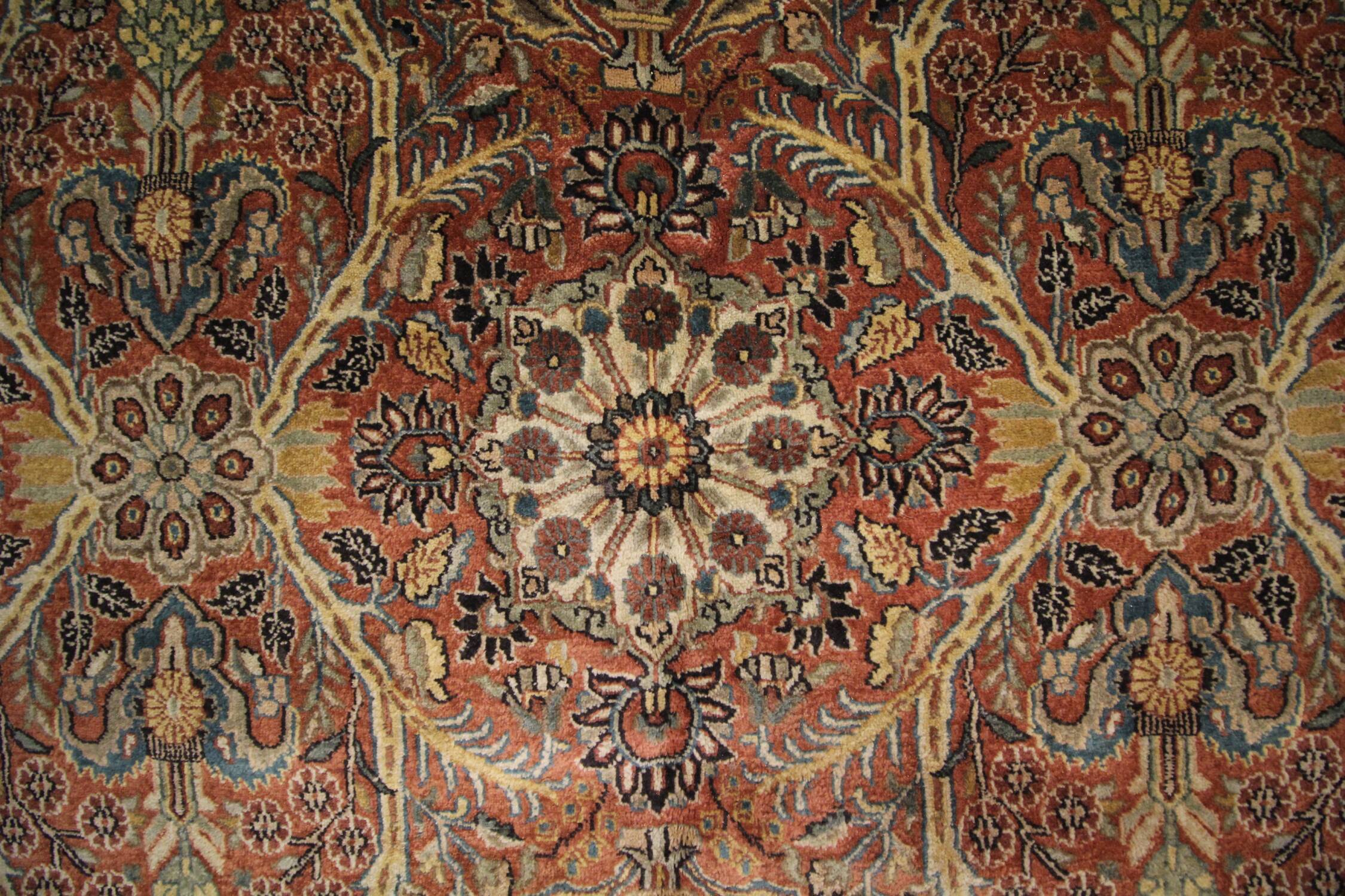 Handmade vintage indian agra carpet 1980 traditional wool area rug-