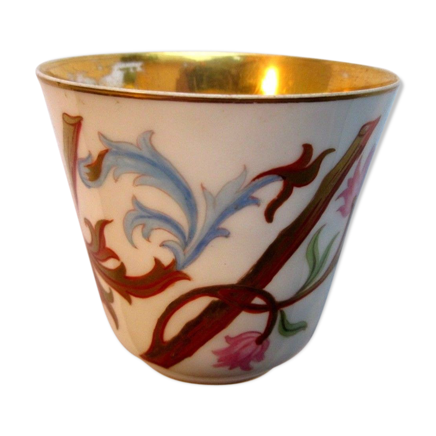 Timbale Napoleon III, fine porcelain, Acanthes and flowers, interior fine gold