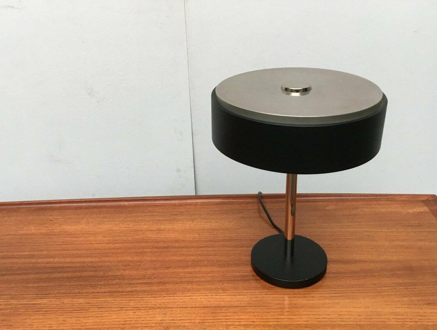 Mid-century minimalist table lamp by Hillebrand Leuchten, 1960s.