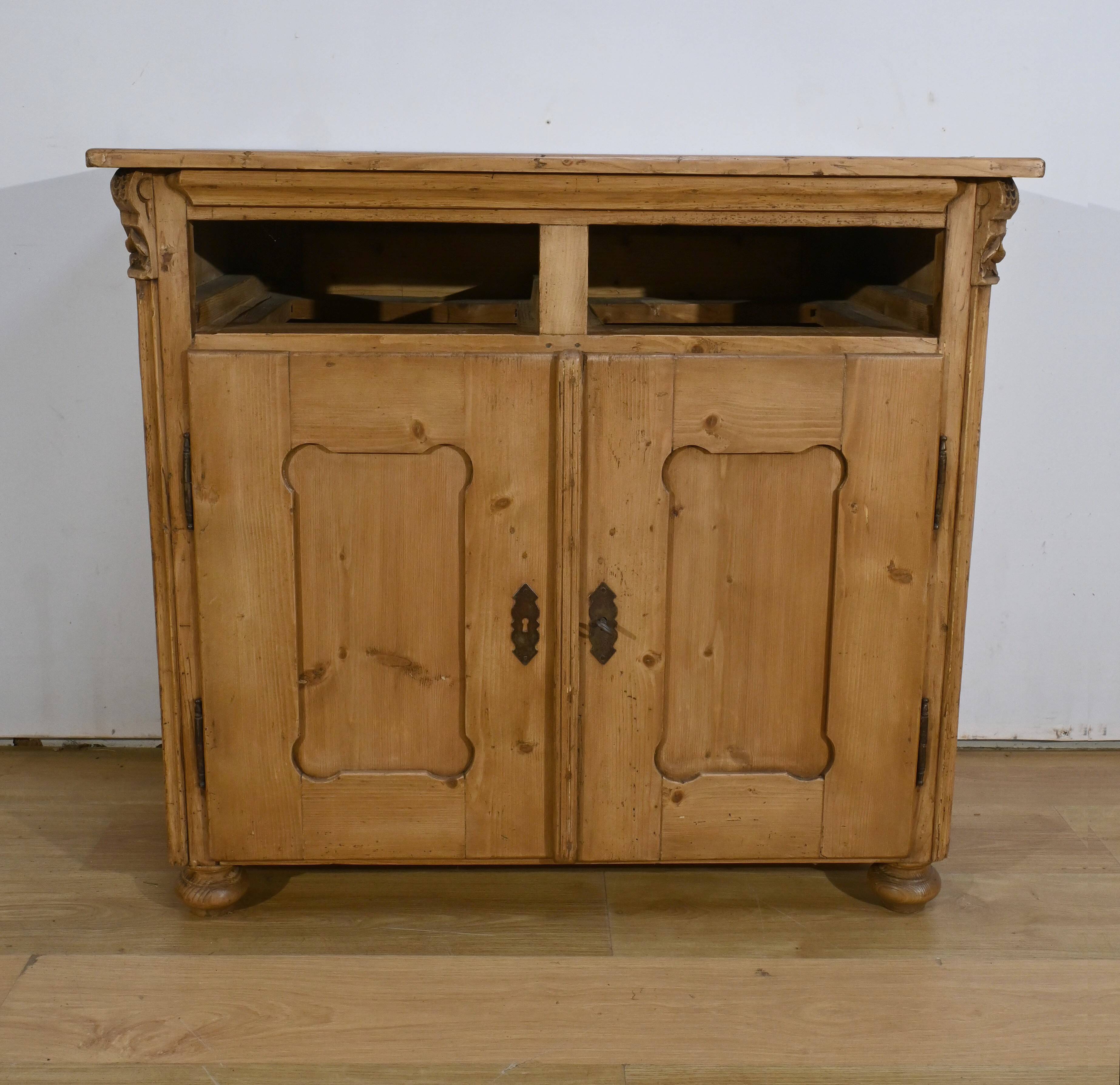 Pine Sideboard – Early 20th Century