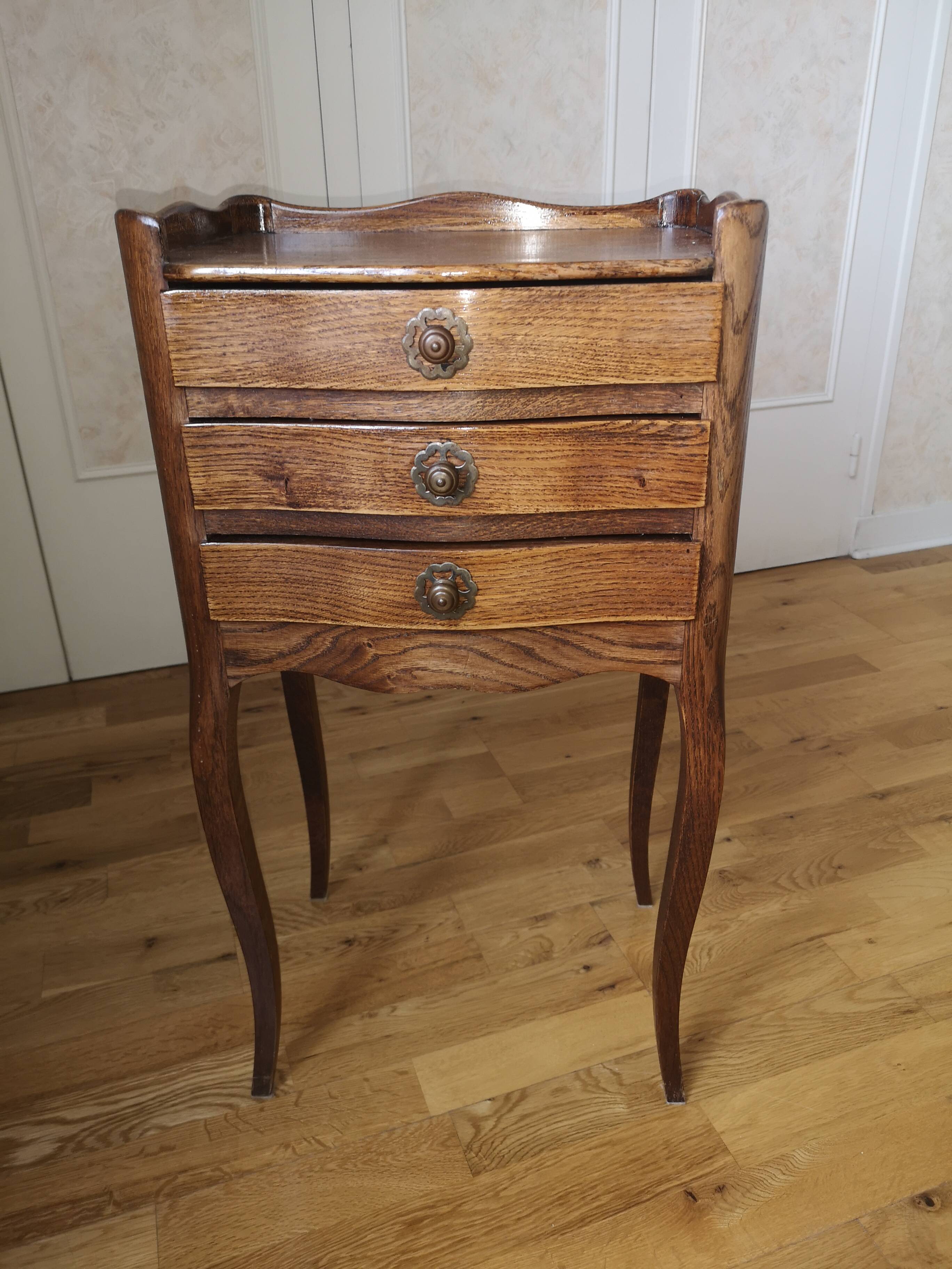 Petit meuble d’appoint / chiffonnier 3 tiroirs en bois – Style rustique