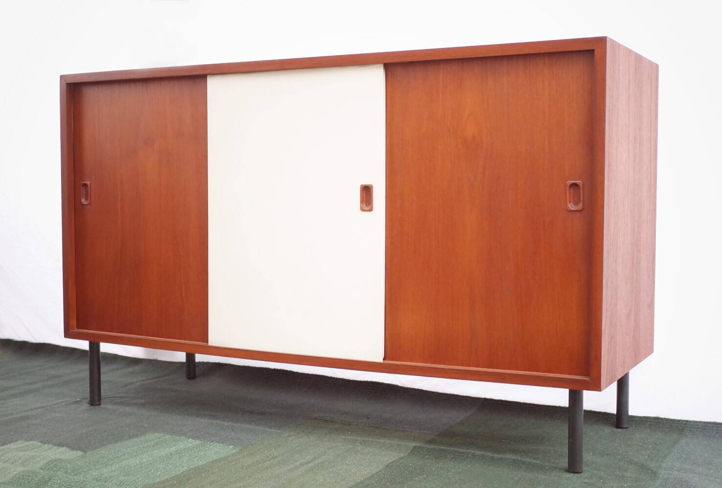 Buffet danois en teck vintage Commode portes coulissantes tiroirs