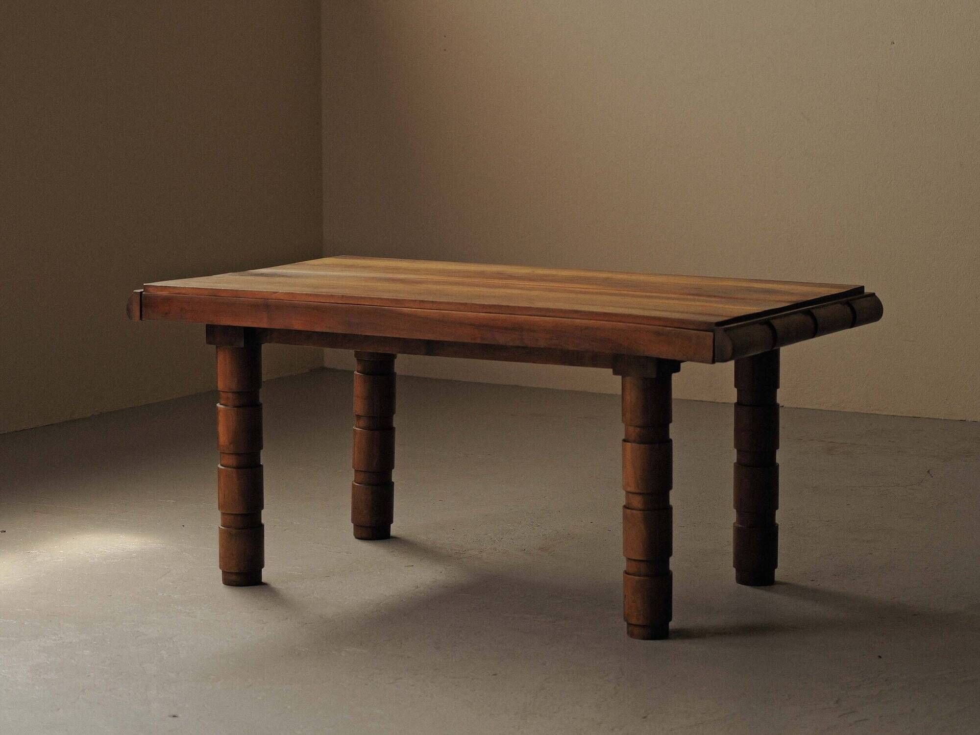 Modernist table in oak and walnut, France, Art Deco, circa 1940.