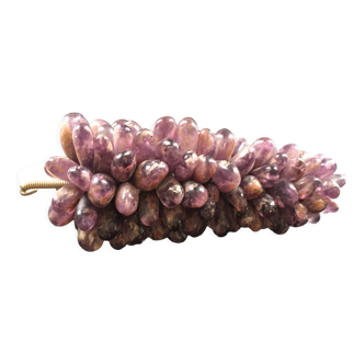 Bunch of amethyst grapes