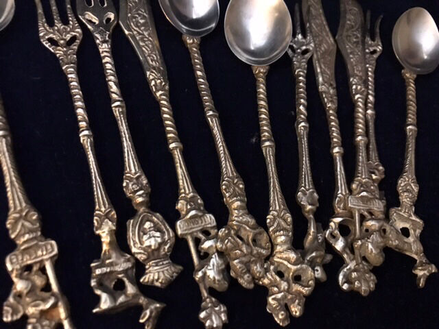 Set 11 of old cutlery with silver metal desert